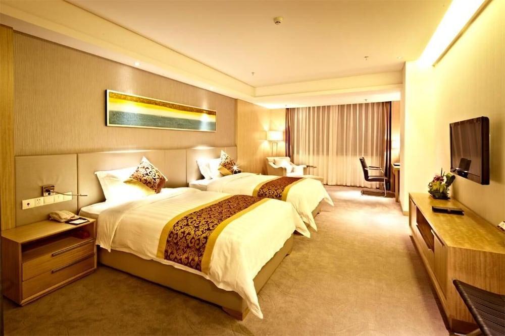 Pearl River International Hotel（International Textile City） Гуанчжоу Экстерьер фото